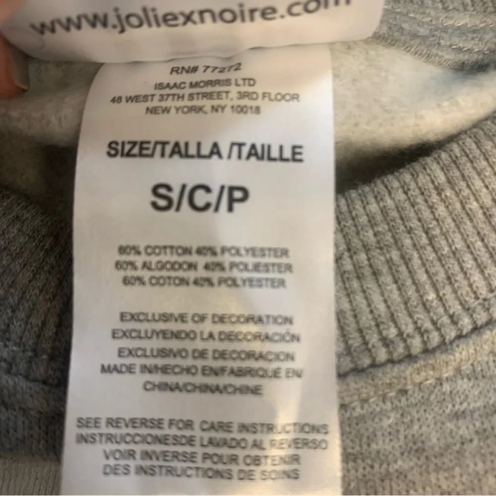 NWT Jolie Noire In Her Shoes Gray Sweatshirt Size Small Soft Cozy Relaxed Fit